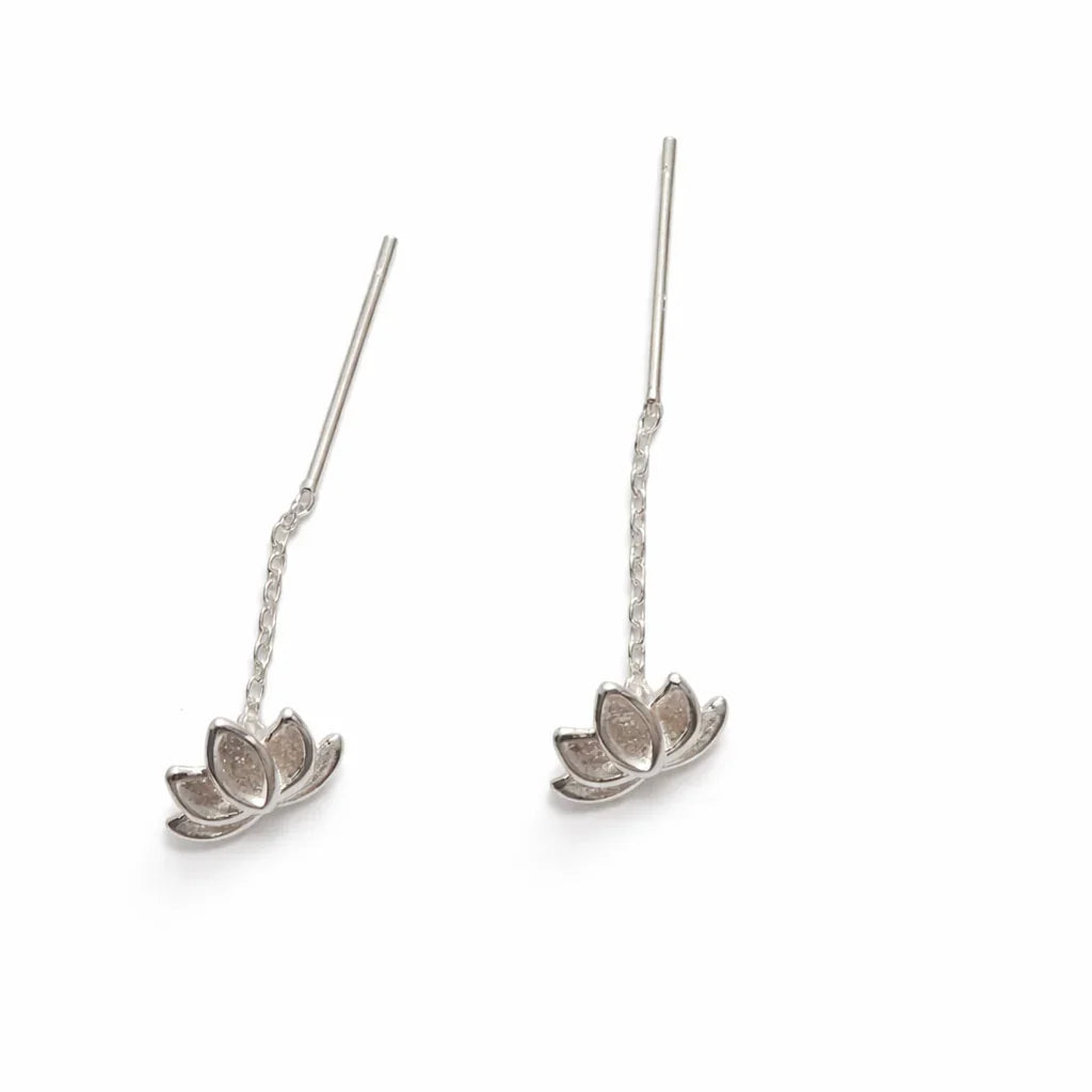 Boucles d'oreilles pendentifs en argent pur en forme de fleur de lotus élégante et à la mode